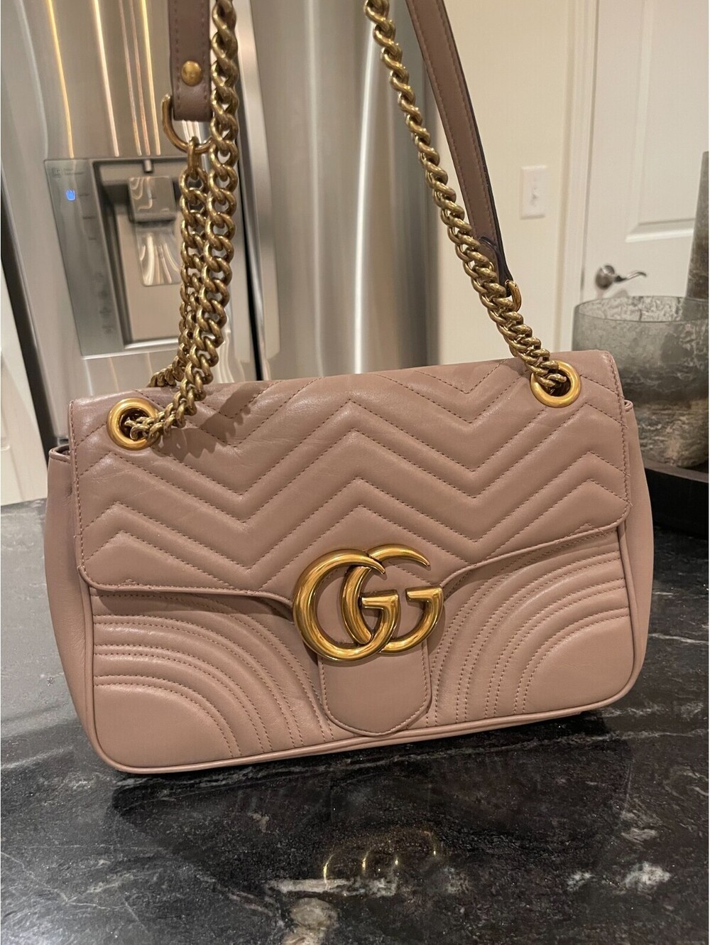 Gucci Marmont Shoulder Bag Calfskin Matelasse Medium GG Porcelain Rose